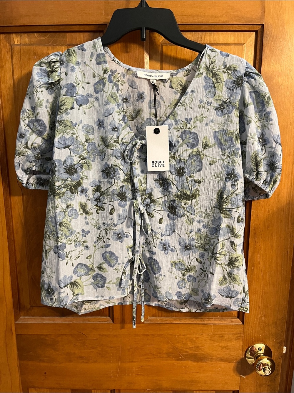 Rose & Olive Blue Floral Tie-Front Puff Sleeve Blouse